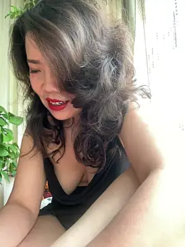 anna yngs online show from June 20, 2026, 3:31 am