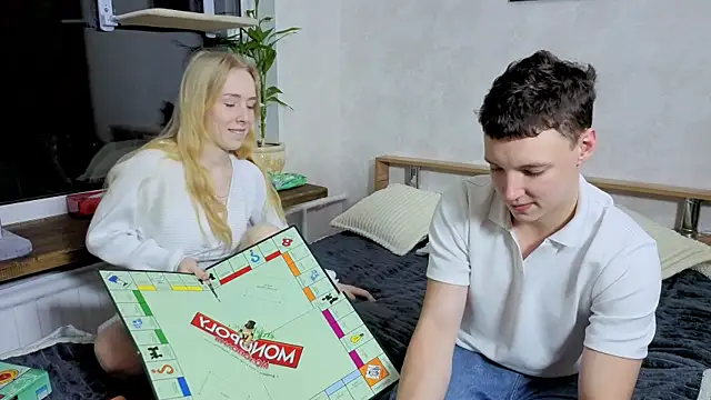 Snapshot of Emily0303 chatting on October 8, 2025, 3:53 pm Emily0303 online show from October 8, 2025, 3:53 pm