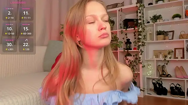 Snapshot of Kara_smalltits chatting on January 6, 2026, 12:20 pm Kara smalltits online show from January 6, 2026, 12:20 pm