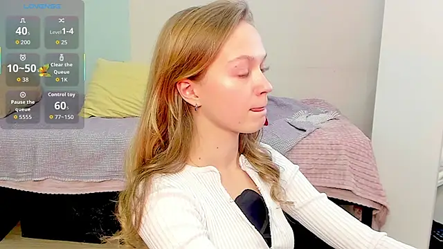 Snapshot of Kara_smalltits chatting on February 20, 2026, 11:00 am Kara smalltits online show from February 20, 2026, 11:00 am