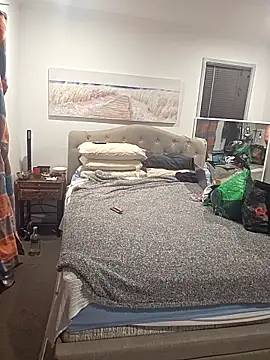 iamthepublickmasterbater online show from March 24, 2026, 2:44 pm