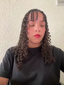 Snapshot of Yasmin777_ chatting on March 4, 2026, 8:59 pm Yasmin777 online show from March 4, 2026, 8:59 pm