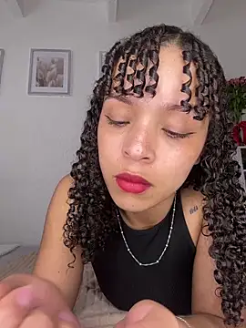 Yasmin777  online show from May 2, 2026, 8:47 pm