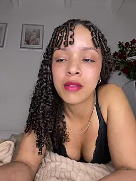Yasmin777  online show from May 15, 2026, 5:03 am