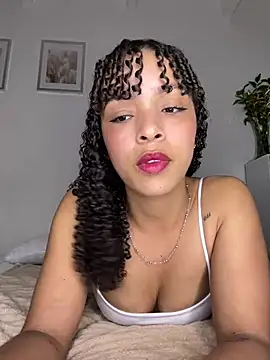Snapshot of Yasmin777_ chatting on July 8, 2026, 12:15 am Yasmin777 online show from July 8, 2026, 12:15 am