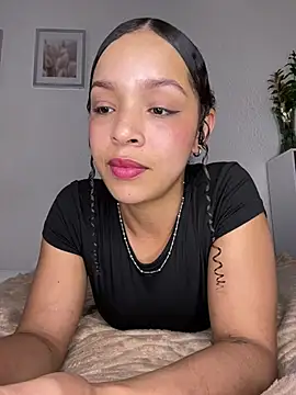 Snapshot of Yasmin777_ chatting on July 10, 2026, 10:12 pm Yasmin777 online show from July 10, 2026, 10:12 pm