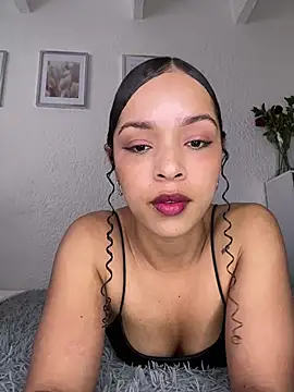 Snapshot of Yasmin777_ chatting on July 27, 2026, 5:20 pm Yasmin777 online show from July 27, 2026, 5:20 pm