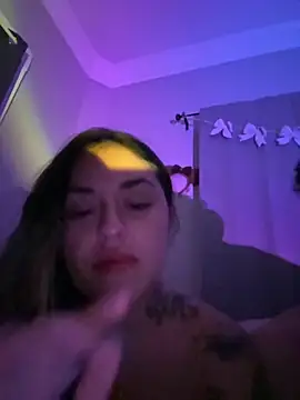 Snapshot of SexyPartners2023 chatting on October 15, 2025, 1:28 am SexyPartners2023 online show from October 15, 2025, 1:28 am