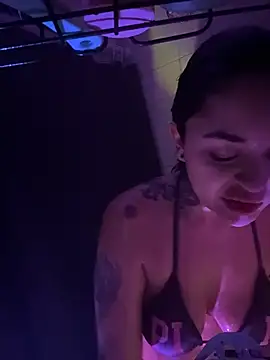 Snapshot of SexyPartners2023 chatting on November 3, 2025, 2:51 pm SexyPartners2023 online show from November 3, 2025, 2:51 pm