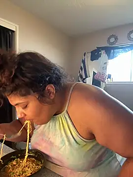 Snapshot of 1n0nlythroat chatting on February 18, 2026, 10:17 pm 1n0nlythroat online show from February 18, 2026, 10:17 pm