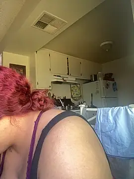 Snapshot of 1n0nlythroat chatting on April 1, 2026, 7:44 pm 1n0nlythroat online show from April 1, 2026, 7:44 pm