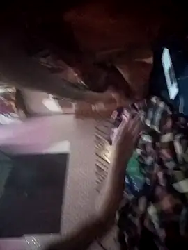 Snapshot of USER-MAYA chatting on November 3, 2025, 3:24 pm USER-MAYA online show from November 3, 2025, 3:24 pm