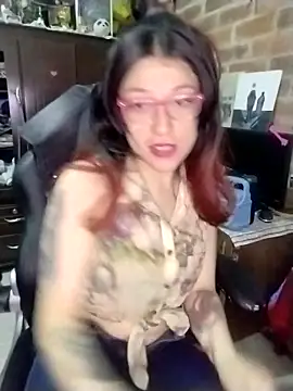 Snapshot of _Alaskamisa chatting on May 8, 2026, 10:37 pm Alaskamisa online show from May 8, 2026, 10:37 pm