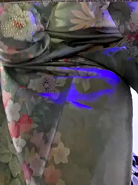 misharani00 online show from October 4, 2025, 2:15 pm