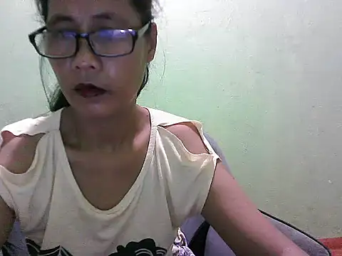 HotLadyPinay32 online show from February 25, 2026, 1:21 pm