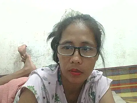 HotLadyPinay32 online show from March 11, 2026, 7:47 am