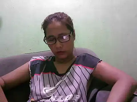 Snapshot of HotLadyPinay32 chatting on July 10, 2026, 9:12 am HotLadyPinay32 online show from July 10, 2026, 9:12 am