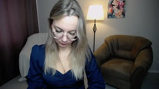 Ava Elior online show from September 16, 2025, 9:21 am