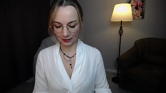 Ava Elior online show from October 20, 2025, 10:05 am