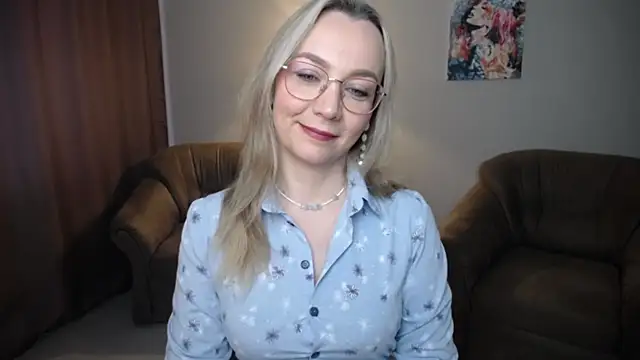 Ava Elior online show from May 4, 2026, 9:16 am