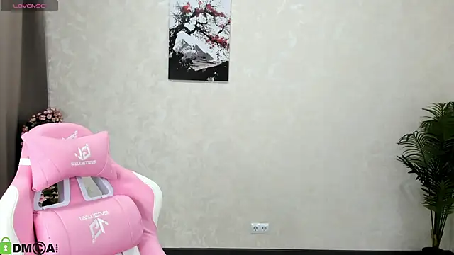 FlirtyAura online show from October 30, 2025, 12:56 am