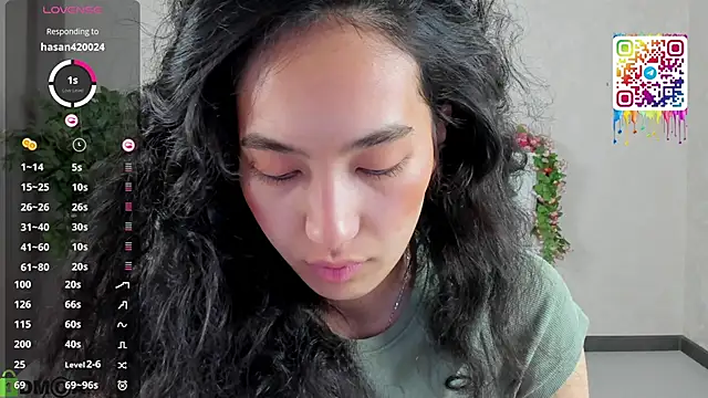 FlirtyAura online show from February 26, 2026, 3:27 am