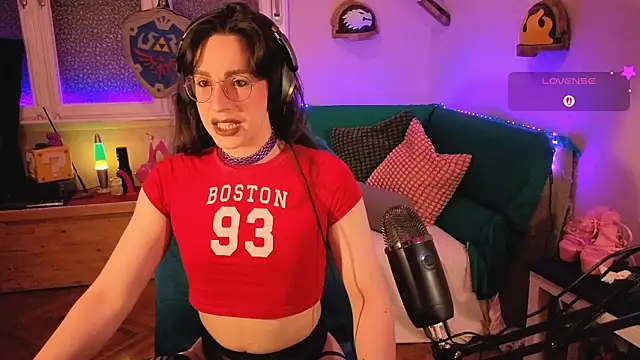 Snapshot of Zesty_Peach chatting on June 10, 2026, 8:41 pm Zesty Peach online show from June 10, 2026, 8:41 pm