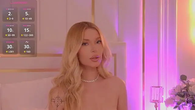 Snapshot of AriellaMelo chatting on October 12, 2025, 5:39 am AriellaMelo online show from October 12, 2025, 5:39 am