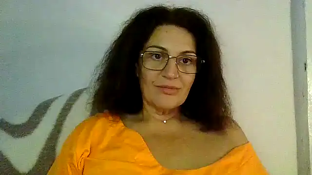 RubyyRosee online show from October 13, 2025, 1:22 pm