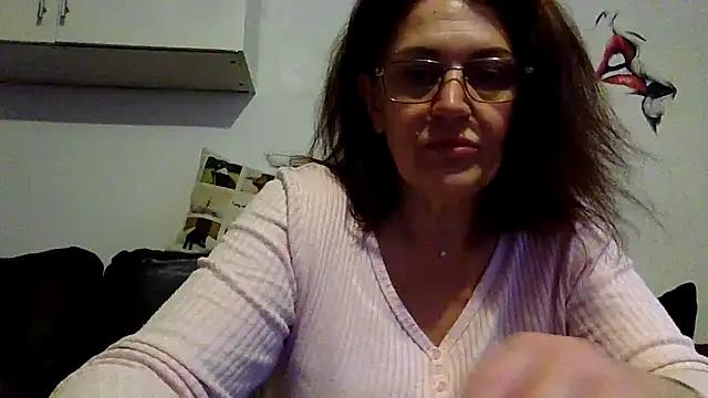 RubyyRosee online show from March 25, 2026, 6:41 am