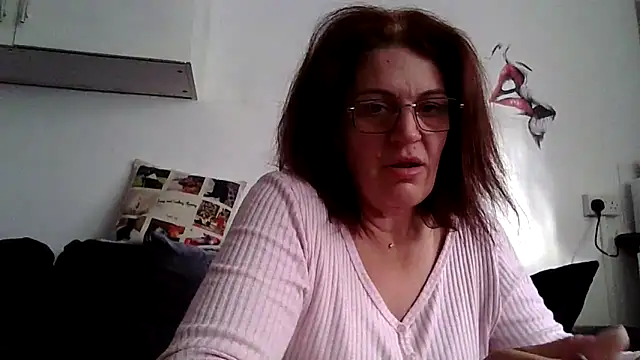 RubyyRosee online show from March 26, 2026, 8:53 am