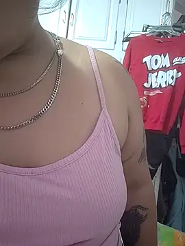 Snapshot of Lovelyrainn chatting on October 28, 2025, 1:58 pm Lovelyrainn online show from October 28, 2025, 1:58 pm