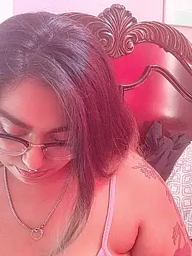 Snapshot of Lovelyrainn chatting on October 30, 2025, 7:25 pm Lovelyrainn online show from October 30, 2025, 7:25 pm