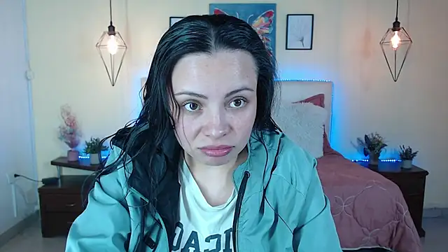 Megan 05  online show from June 24, 2026, 7:35 pm