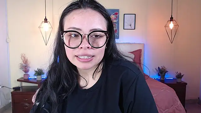 Megan 05  online show from June 25, 2026, 2:43 pm