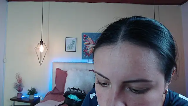 Megan 05  online show from June 26, 2026, 7:40 pm