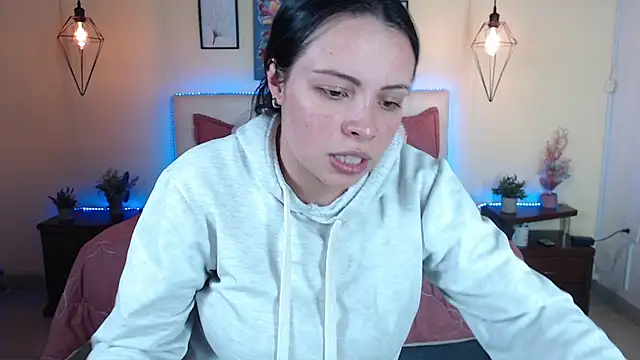Megan 05  online show from July 9, 2026, 7:40 pm