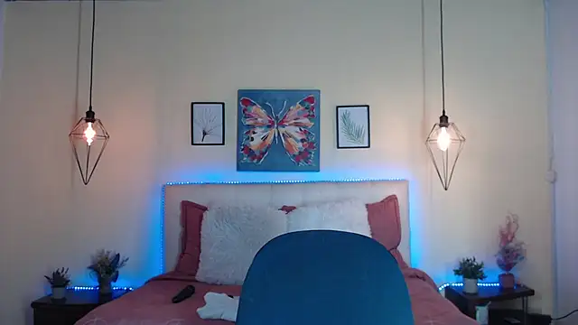 Megan 05  online show from July 10, 2026, 7:27 pm