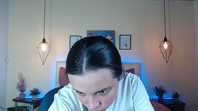 Megan 05  online show from July 14, 2026, 8:03 pm