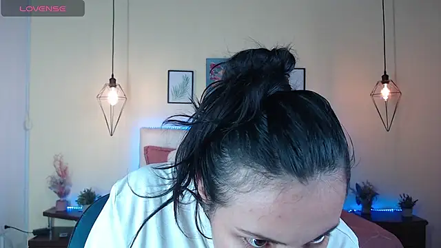 Megan 05  online show from August 1, 2026, 7:13 pm
