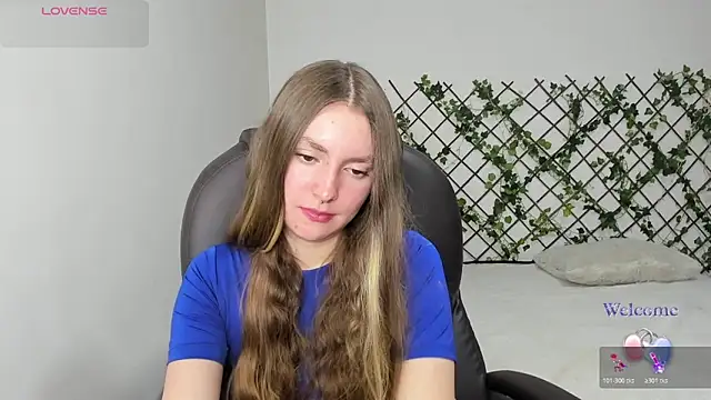 velvet  moon online show from February 16, 2026, 10:28 pm