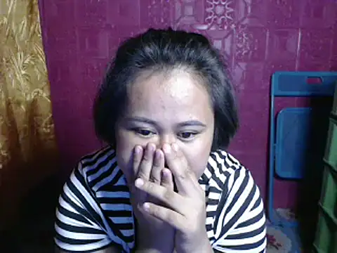 Marianne9822 online show from March 14, 2026, 7:30 pm