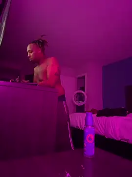 BigMfLuther online show from December 14, 2025, 3:23 am