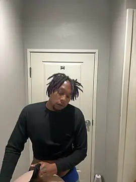 Snapshot of BigMfLuther chatting on March 26, 2026, 7:47 am BigMfLuther online show from March 26, 2026, 7:47 am