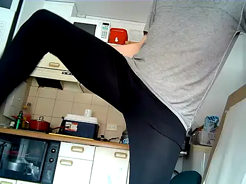 matrix70016 online show from October 23, 2025, 4:28 pm