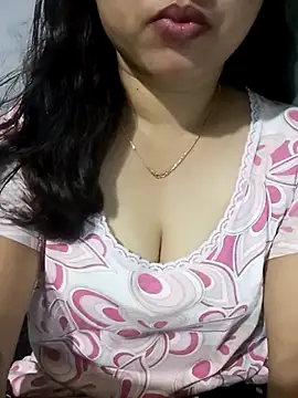 Snapshot of babyangela14 chatting on September 19, 2025, 6:19 pm babyangela14 online show from September 19, 2025, 6:19 pm