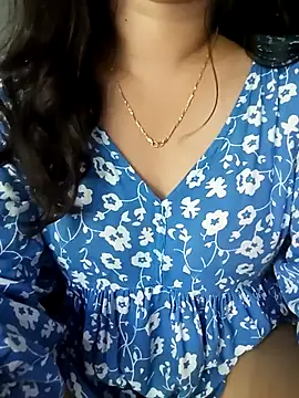 Snapshot of babyangela14 chatting on October 17, 2025, 4:59 am babyangela14 online show from October 17, 2025, 4:59 am
