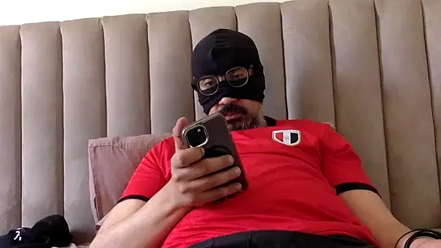 Snapshot of CaiBull chatting on June 6, 2026, 12:10 pm CaiBull online show from June 6, 2026, 12:10 pm
