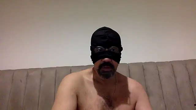 CaiBull online show from July 8, 2026, 8:57 pm
