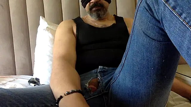 CaiBull online show from August 5, 2026, 7:55 am